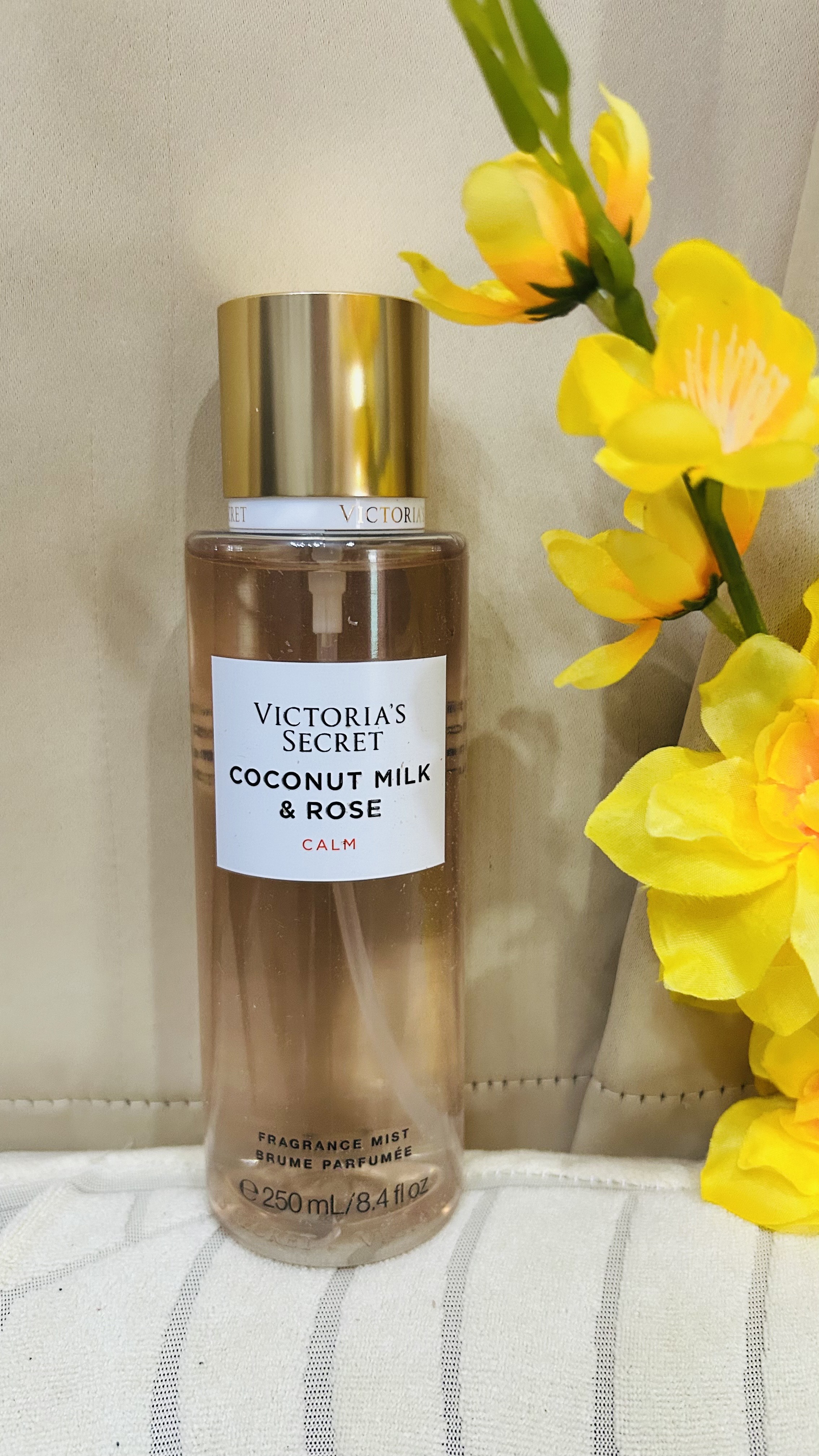 Victoria's Secret Coconut Milk Rose Body Mist 250ml